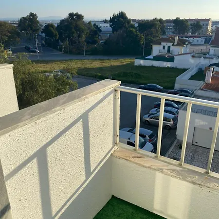 Elegance To Close From Lisbon! Montijo