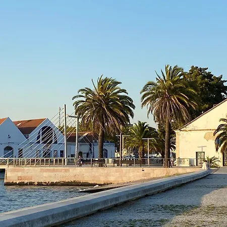 Elegance To Close From Lisbon! Appartamento