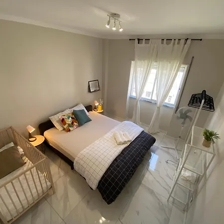 Appartamento Elegance To Close From Lisbon! *